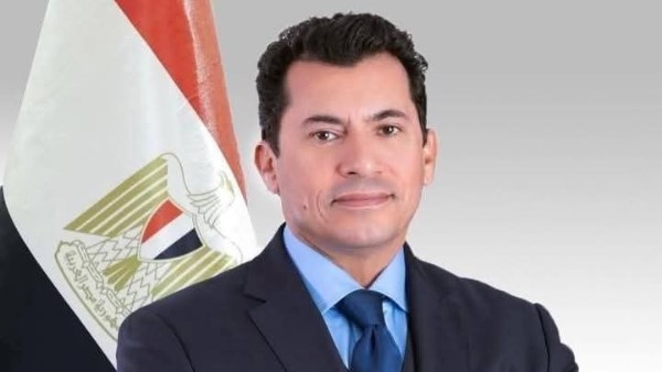 وزير الرياضة يدعم منتخب الناشئين أمام التشيك ببطولة العالم لليد