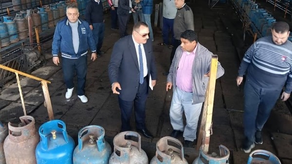 تحرير 1620 محضرا تموينيا للأسواق والمخابز ومستودعات الغاز بدمياط