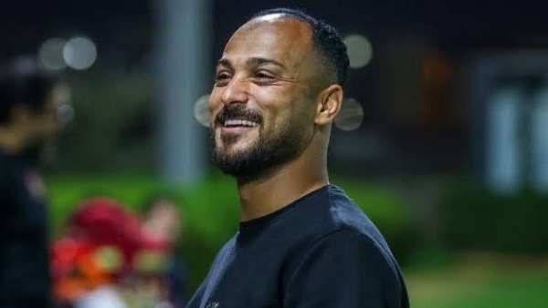 وليد سليمان ينعى والد محمد الشناوي حارس مرمى المنتخب الوطني والقلعة الحمراء