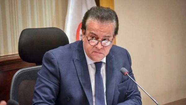 توجيه عاجل من وزير الصحة بنقله لمعهد ناصر.. تفاصيل حالة الطبيب محمد حسين