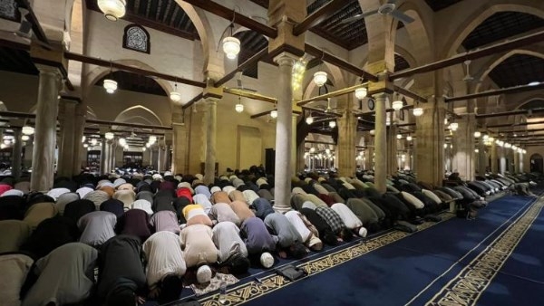 القصة الكاملة لصفع مصلي داخل مسجد بطنطا.. والأوقاف تعلق