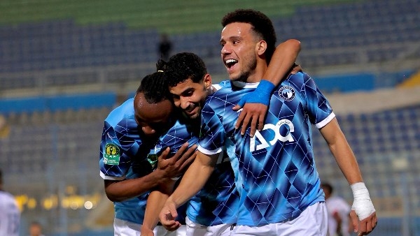 يورتشيتش والكرتي يمثلان بيراميدز في المؤتمر الصحفي قبل مواجهة الجيش الملكي