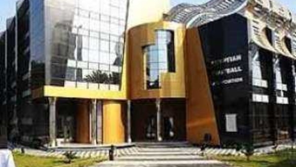 محاولات من اتحاد الكرة مستمرة لإعادة السوبر المصري لـ أبوظبي