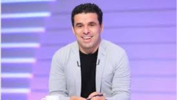 الدنيا اتقلبت.. خالد الغندور يعلق على إزالة الزمالك لصورة زيزو