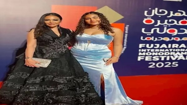 معرفتش لقب جدها.. موقف محرج لابنة داليا البحيرى.. فيديو