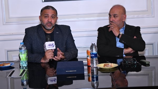 رؤوف عبد العزيز: جمال سليمان أضاف الكثير في مسلسل «أهل الخطايا»
