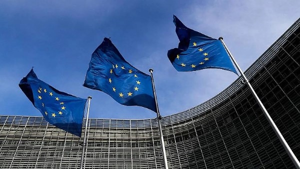 أمريكا تهدد الاتحاد الأوروبي بفرض جمارك بنسبة 17% على الصادرات الزراعية
