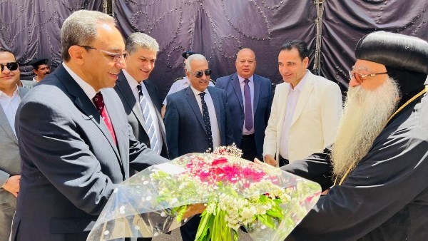 المحافظ يهنئ المسيحين بعيد القيامة.. وانطلاق الدورة العربية لخماسيات كرة القدم الـ19