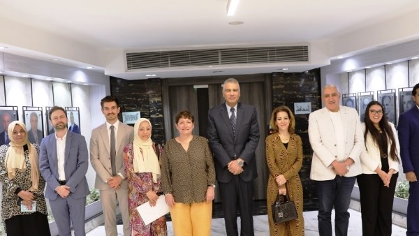محافظ أسوان يستقبل وفد منظمةالتعاون والتنمية لبحث سبل تعزيز التخطيط