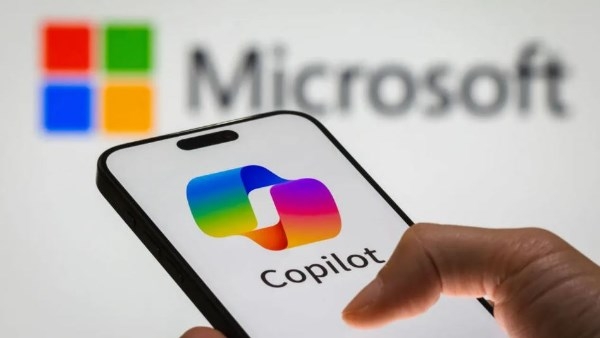 مايكروسوفت 365 Copilot يعزز قدراته بوكلاء ذكاء اصطناعي للتحليل والأبحاث