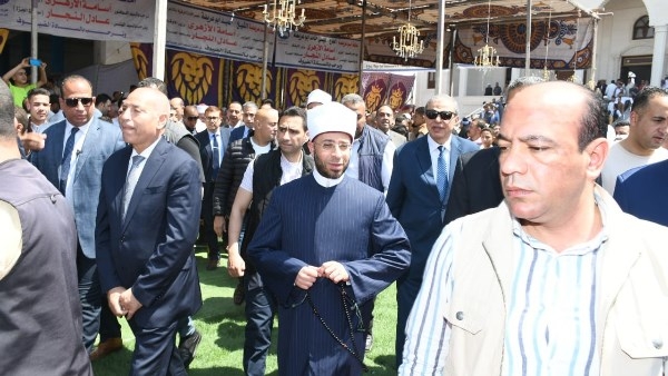 وزير الأوقاف يفتتح مسجد النور بالجيزة احتفالًا بالعيد القومي للمحافظة