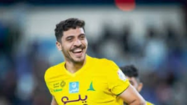 مقابل 2 مليون دولار.. إعلامي يكشف عن اقتراب الزمالك من التعاقد مع محمد شريف