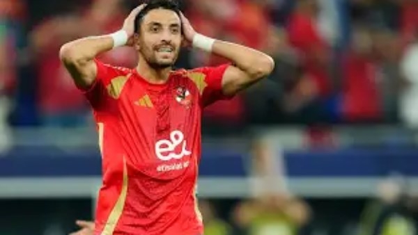 بعد إمام عاشور.. صدمة لجماهير الأهلي بشأن مدة غياب نجم الفريق