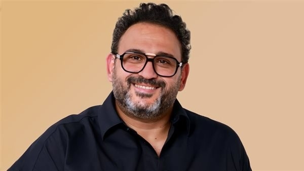 أكرم حسني يكشف عن تفاصيل مسلسل الكابتن وأسباب تحمسه لفكرة العمل