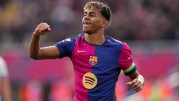 لامين يامال يحتفل بعيد ميلاده الـ18 ويكشف عن حلمه مع برشلونة وإسبانيا