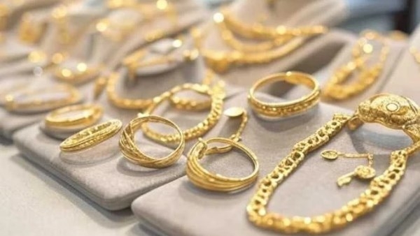 مفاجأة في سعر الذهب اليوم بعد التراجع الجديد