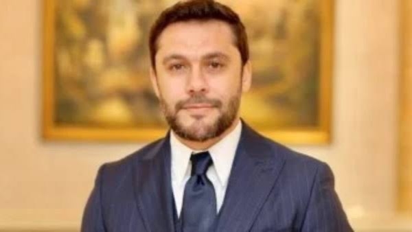أحمد حسن يكشف عن رحيل نجم الأهلي في هذه الحالة
