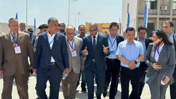 باستثمارات 150 مليون دولار.. نائب وزير الاسكان يتفقد مصنع "شين شينج" لمواسير الدكتايل