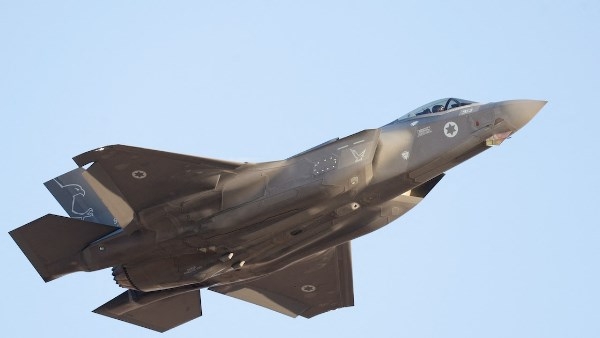 إسقاط مقاتلة F-35 إسرائيلية في مدينة تبريز شمال غربي إيران