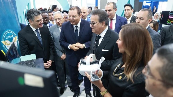 رئيس هيئة الاعتماد والرقابة الصحية يستعرض أبرز إنجازات 'جهار' في تطبيق معايير الجودة