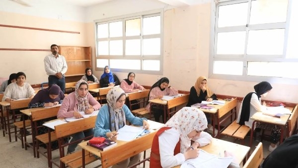 مياه مبردة وكاميرات مراقبة ..تعليم القاهرة تستعد للثانوية العامة غدا