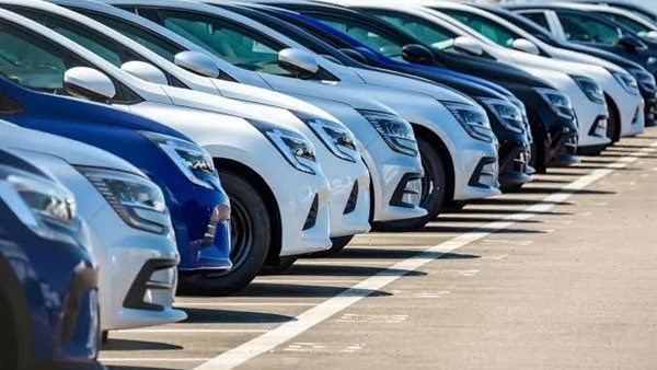 الانخفاض وصل إلى 20%.. نواب يكشفون أسباب تراجع أسعار السيارات.. وتوقعات باستمرار الهبوط
