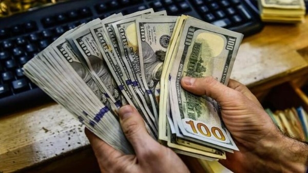 تحويلات الخارج تتحدى الأزمات.. واحتياطي النقد الأجنبي يسجل رقمًا قياسيًا
