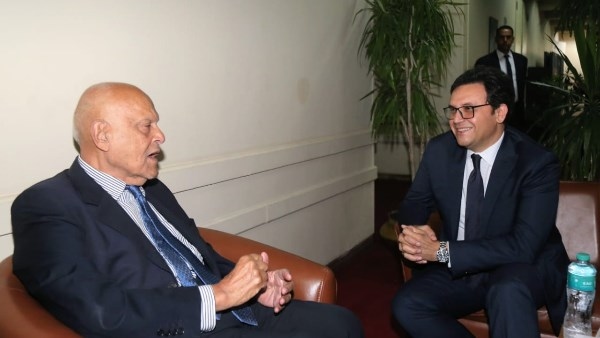 الثقافة تستعد للإعلان عن تفاصيل تمثال 'طبيب القلوب'