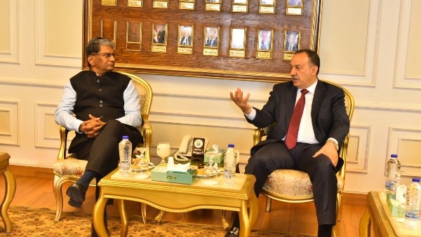 احتفالًا باليوم العالمي لليوجا.. محافظ أسيوط يستقبل سفير الهند لبحث أوجه التعاون
