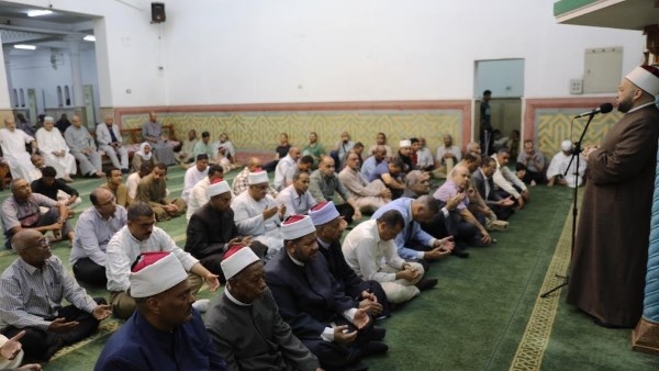 محافظ أسوان يشهد الاحتفال بالعام الهجرى الجديد1447 بمسجد النصر