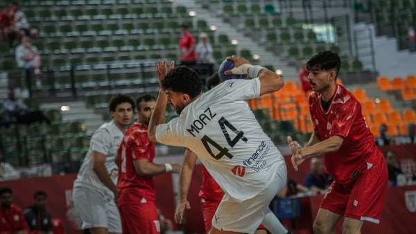 منتخب الشباب يهزم إسبانيا ويخطف صدراة مجموعته ببطولة العالم لليد