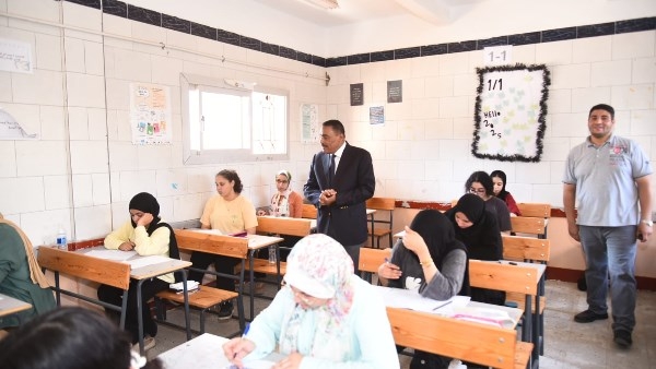 اعرف نتيجتك ..محافظ مطروح يعتمد نتيجة امتحانات الشهادة الإعدادية