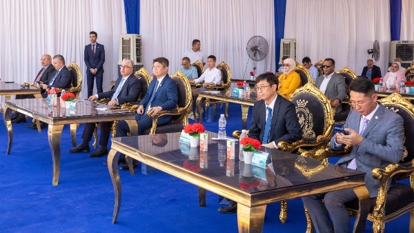 باستثمارات 200مليون دولار.. وضع حجر أساس مجمع لصناعة مستلزمات الطاقة الشمسية