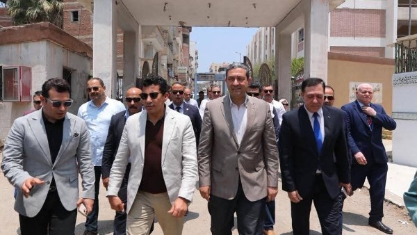 وزير الشباب يتفقد الأعمال الإنشائية بنادي سيتي كلوب دمياط