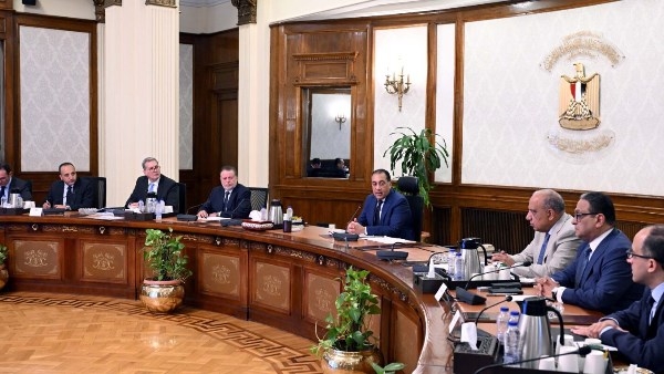 رئيس الوزراء: خطة تحرك لتأمين الاحتياجات من المواد البترولية والغاز