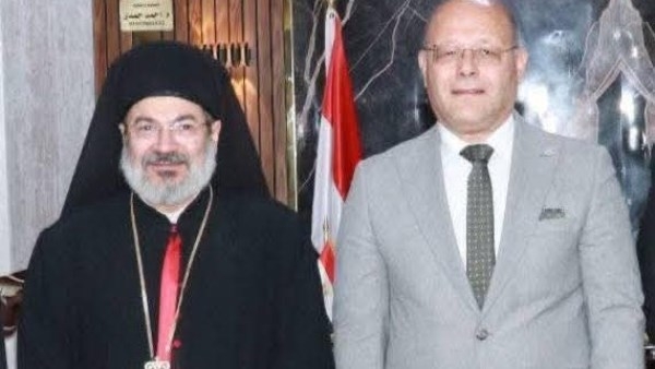 الأنبا توما يهنئ رئيس جامعة سوهاج ومجلسها بعيد الأضحى