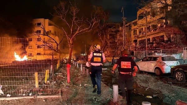 بسبب الصواريخ الإيرانية.. التشيك تجلي مواطنيها من إسرائيل