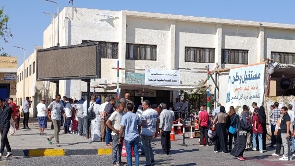دون تسجيل أي شكاوى.. هدوء تام في أول أيام امتحانات الثانوية العامة بالبحر الأحمر