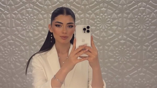 ليلى زاهر في أحدث ظهور مع والدها ورضوى الشربيني