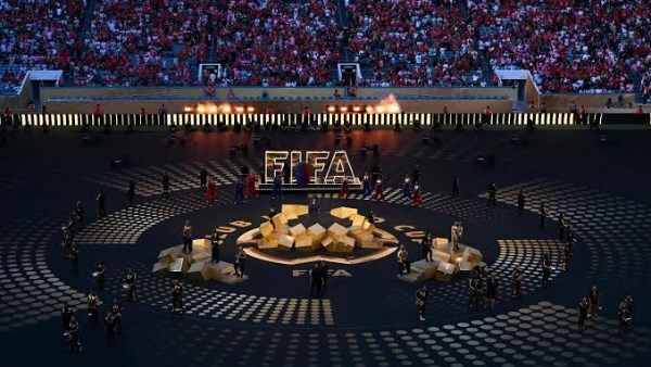 المروحة السحرية.. أداة تشجيع تتحول إلى رمز في افتتاح مونديال الأندية 2025
