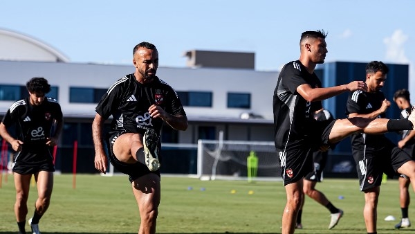 الأهلي يخوض مرانه الرئيسي استعداداً لمواجهة بالميراس بكأس العالم للأندية