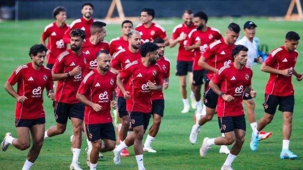 أفضل مباراة في تاريخ أي فريق.. إعلامي يشيد بـ مباراة الأهلي وبورتو