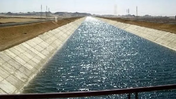 محافظ الشرقية: تغطية الترع لها دراسات.. ونعد المزارعين بالأفضل