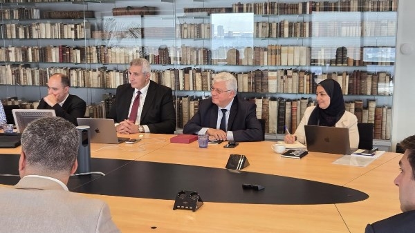 عاشور في أمستردام: تعزيز التعاون مع "إلسيفير" لدعم بنك المعرفة والانضمام لجامعات الجيل الرابع