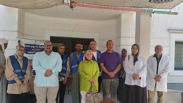 جامعة دمنهور تطلق قافلة تنموية شاملة لأهالي قرية ميت غمر بـ الدلنجات