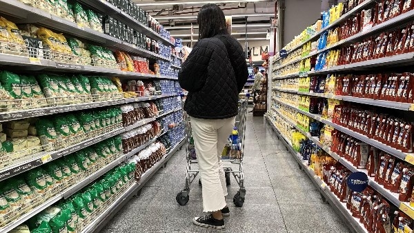 بسبب اللحوم والزيوت والألبان.. أسعار الغذاء ترتفع بشكل طفيف في يونيو