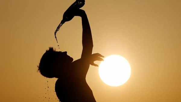 الرطوبة تصل لـ 90% .. الأرصاد تكشف مفاجأة عن طقس أغسطس