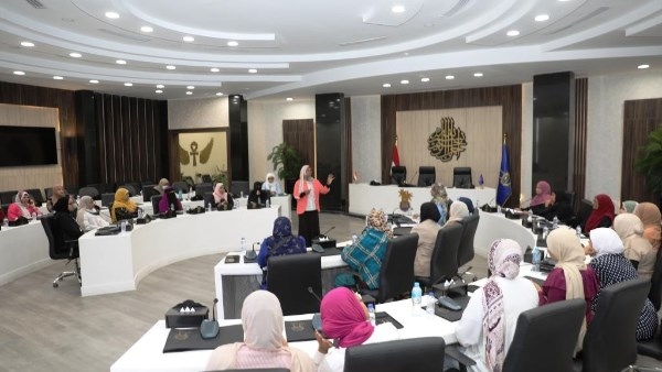 قومى المرأة بأسوان: ندوات لتشجيع السيدات والفتيات للمشاركة بإنتخابات مجلسى الشيوخ والنواب
