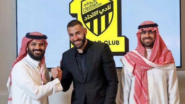 بعد رئيس الهلال.. أنمار الحائلي يعلن رحيله عن الاتحاد السعودي
