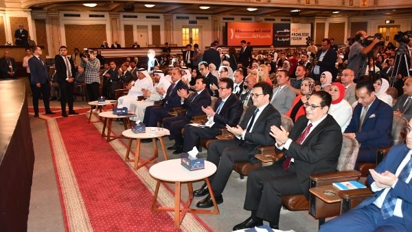 وزير الشباب والرياضة يشهد افتتاح النسخة الرابعة من "ملتقى شباب المعرفة" بجامعة القاهرة